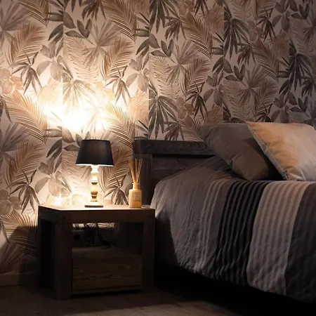 Oda ve Kahvaltı Chambre D'hote De L'auberge De La Fruitiere