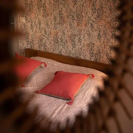 Bed & Breakfast Chambre D'hote De L'auberge De La Fruitiere Vers (Ain)